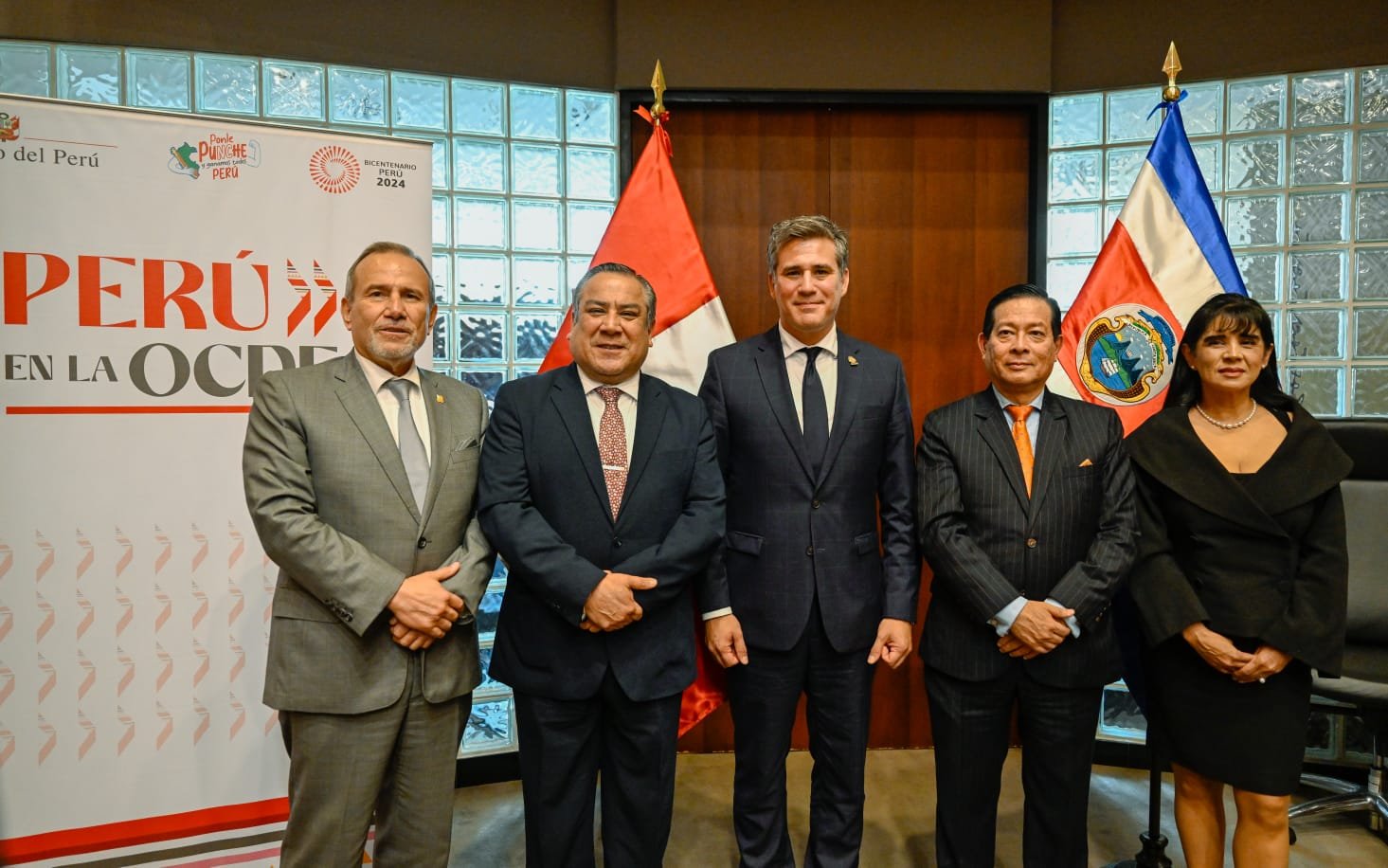 Ministro de Comercio Exterior de Costa Rica, Manuel Tovar, compartió experiencia sobre el proceso de adhesión a la OCDE de su país - Imagen 5