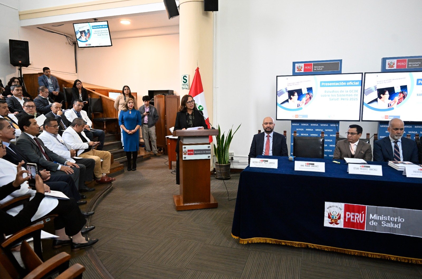 Presentación del Estudio de la OCDE sobre los Sistemas de Salud: Perú 2025 - Imagen 1